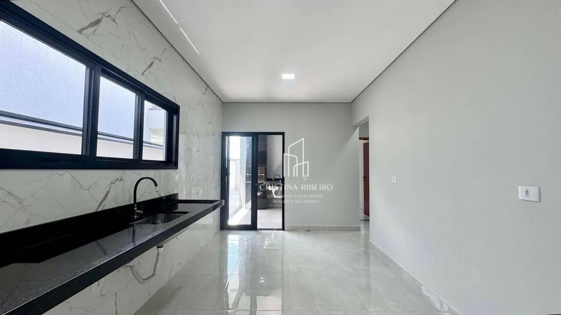 Foto 3 de Casa de Condomínio com 3 quartos à venda, 250m2 em Cacapava - SP