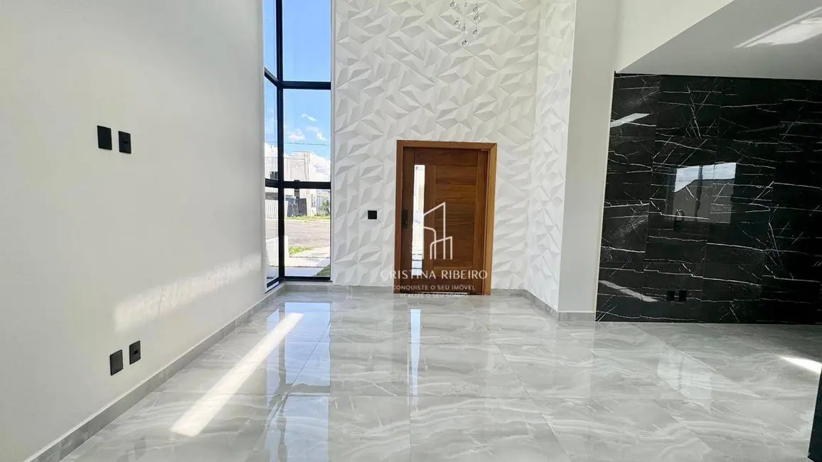 Foto 2 de Casa de Condomínio com 3 quartos à venda, 250m2 em Cacapava - SP