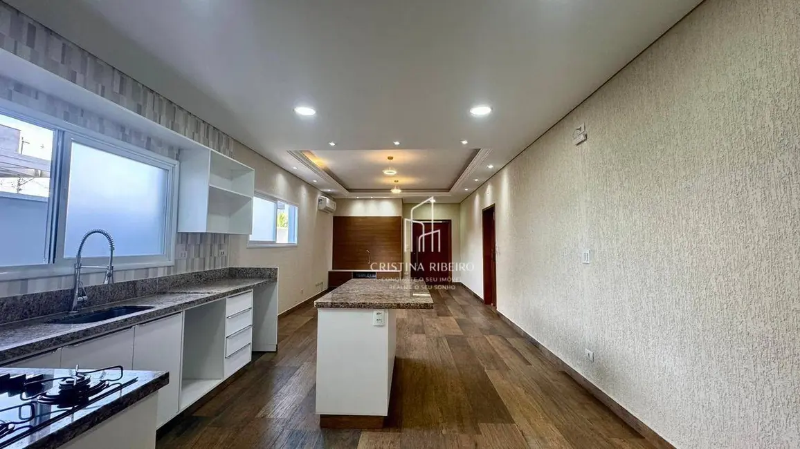Casa de Condomínio com 3 quartos à venda, 300m2 em Parque Senhor do Bonfim, Taubate - SP - imagem 4 Foto 4 de Casa de Condomínio com 3 quartos à venda, 300m2 em Parque Senhor do Bonfim, Taubate - SP