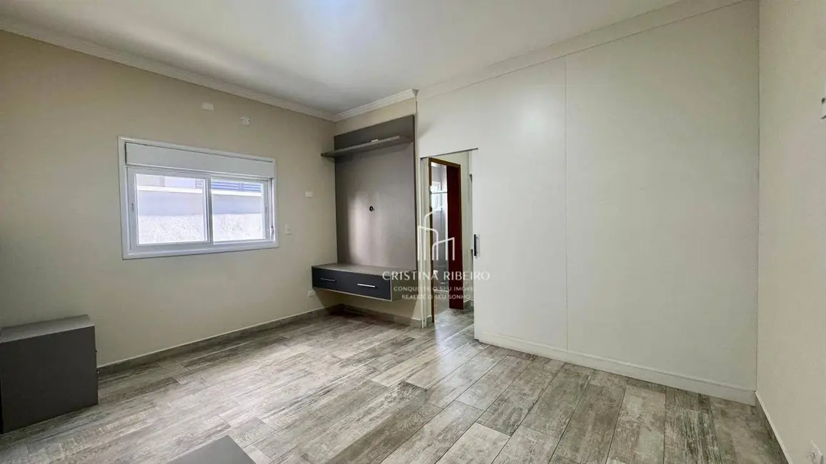 Casa de Condomínio com 3 quartos à venda, 300m2 em Parque Senhor do Bonfim, Taubate - SP - imagem 9 Foto 9 de Casa de Condomínio com 3 quartos à venda, 300m2 em Parque Senhor do Bonfim, Taubate - SP