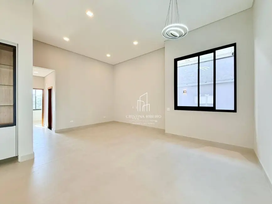 Foto 2 de Casa de Condomínio com 3 quartos à venda, 360m2 em Jardim Maria Cândida, Cacapava - SP