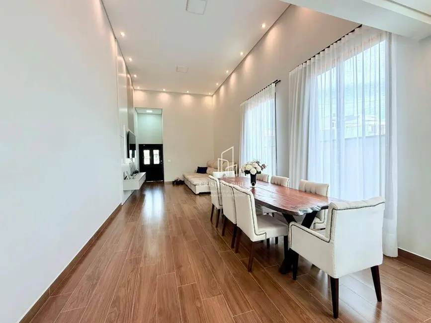 Casa de Condomínio com 3 quartos à venda, 360m2 em Parque Residencial Maria Elmira, Cacapava - SP - imagem 6 Foto 6 de Casa de Condomínio com 3 quartos à venda, 360m2 em Parque Residencial Maria Elmira, Cacapava - SP