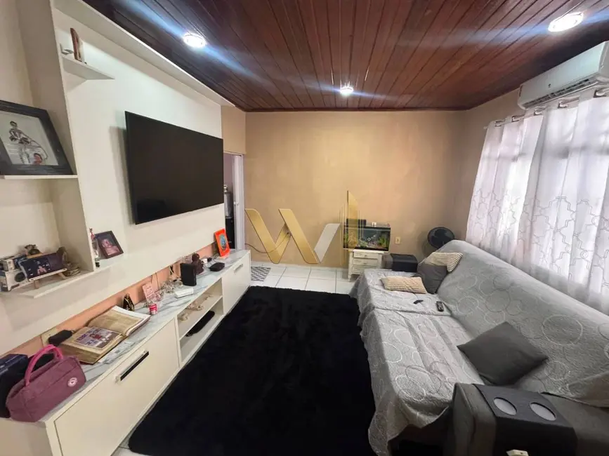 Foto 1 de Casa com 3 quartos à venda, 300m2 em Redenção, Manaus - AM