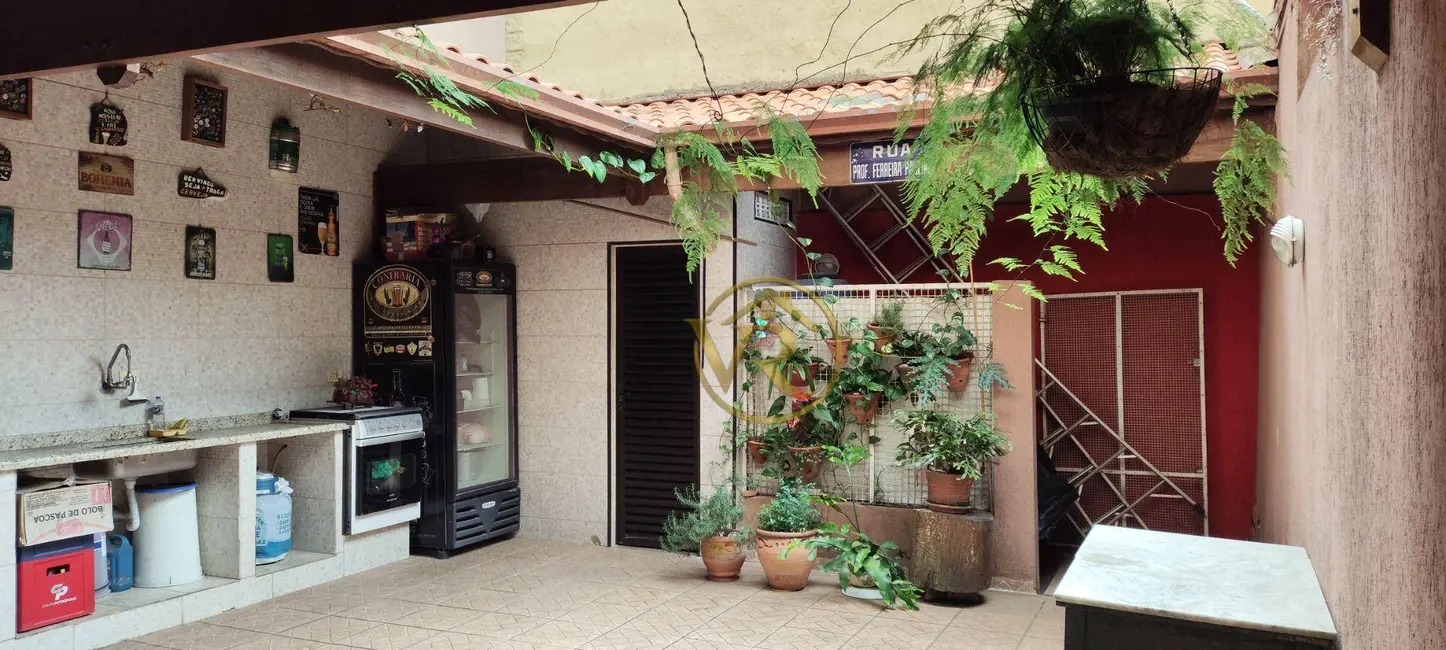 Sobrado com 3 quartos à venda, 222m2 em Vila Augusta, Guarulhos - SP - imagem 2 Foto 2 de Sobrado com 3 quartos à venda, 222m2 em Vila Augusta, Guarulhos - SP