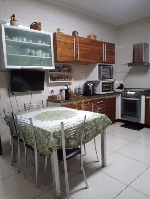 Foto 9 de Sobrado com 3 quartos à venda, 256m2 em Vila Augusta, Guarulhos - SP