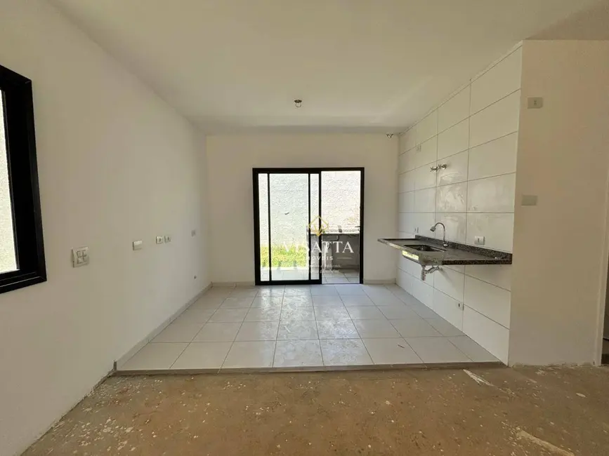 Casa de Condomínio com 3 quartos à venda, 133m2 em Capuava, Embu Das Artes - SP - imagem 5 Foto 5 de Casa de Condomínio com 3 quartos à venda, 133m2 em Capuava, Embu Das Artes - SP