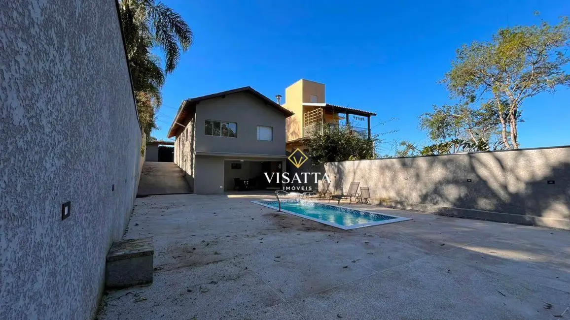 Casa de Condomínio com 3 quartos à venda, 401m2 em Sao Roque - SP - imagem 3 Foto 3 de Casa de Condomínio com 3 quartos à venda, 401m2 em Sao Roque - SP