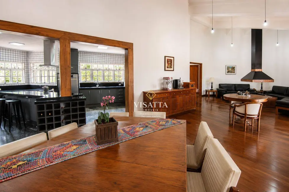 Casa de Condomínio com 4 quartos à venda, 1380m2 em Granja Viana II, Cotia - SP - imagem 3 Foto 3 de Casa de Condomínio com 4 quartos à venda, 1380m2 em Granja Viana II, Cotia - SP
