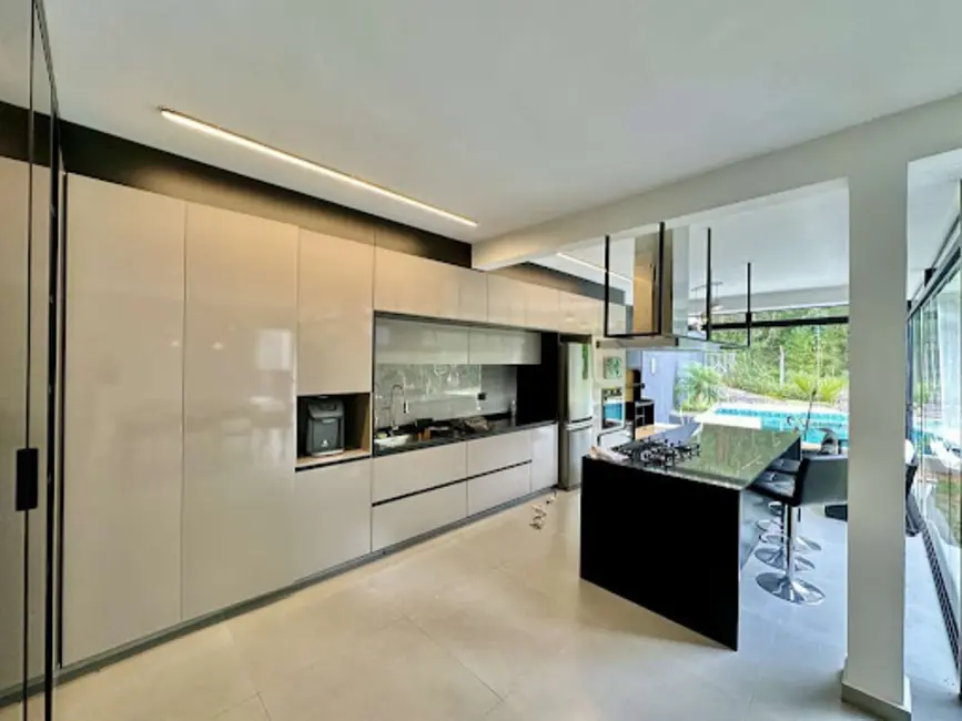 Foto 5 de Casa de Condomínio com 4 quartos à venda, 812m2 em Jardim Indaiá, Embu Das Artes - SP