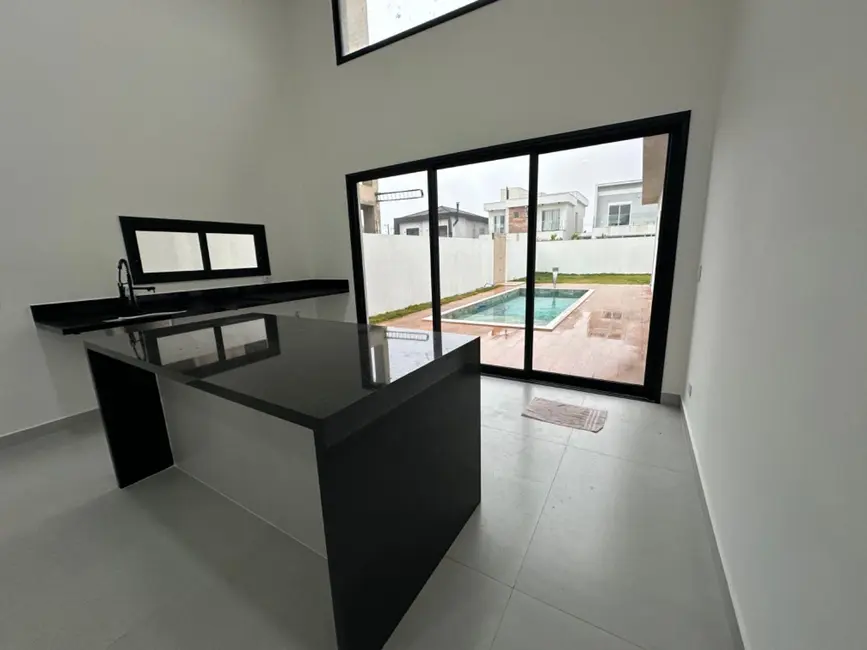Casa de Condomínio com 3 quartos à venda, 500m2 em Vargem Grande Paulista - SP - imagem 4 Foto 4 de Casa de Condomínio com 3 quartos à venda, 500m2 em Vargem Grande Paulista - SP