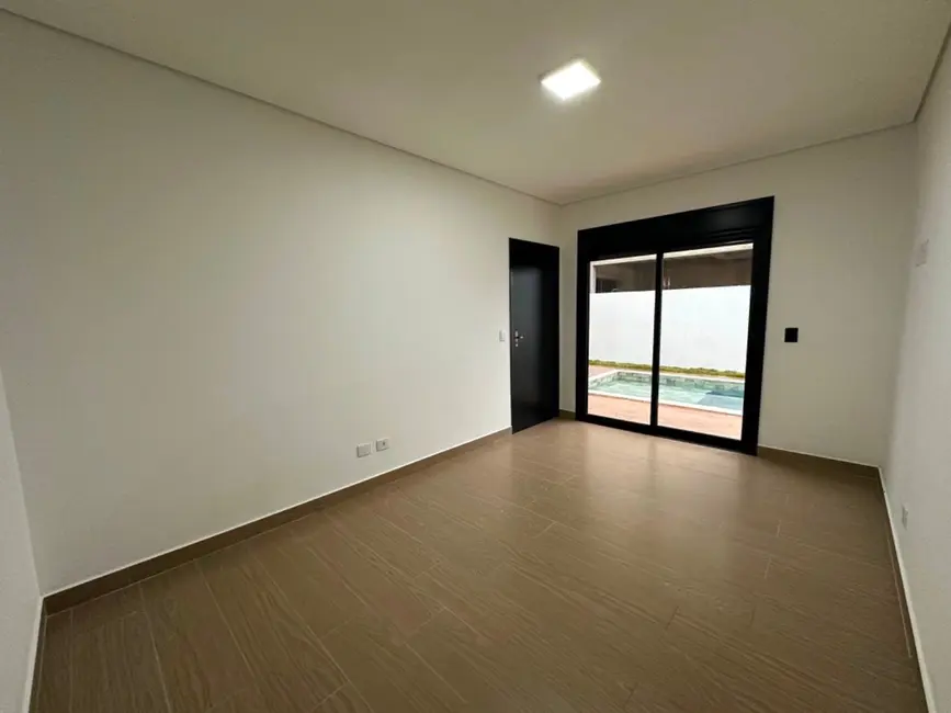 Casa de Condomínio com 3 quartos à venda, 500m2 em Vargem Grande Paulista - SP - imagem 6 Foto 6 de Casa de Condomínio com 3 quartos à venda, 500m2 em Vargem Grande Paulista - SP