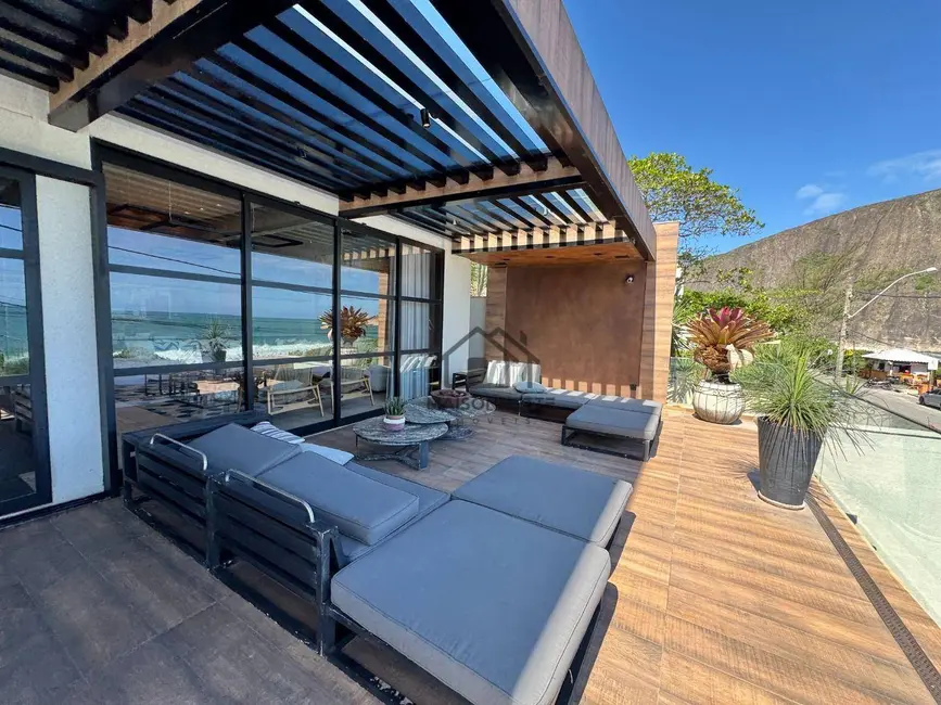 Foto 9 de Casa com 4 quartos à venda, 620m2 em Itacoatiara, Niteroi - RJ