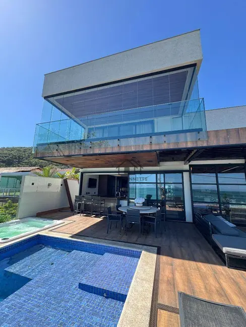 Foto 2 de Casa com 4 quartos à venda, 620m2 em Itacoatiara, Niteroi - RJ