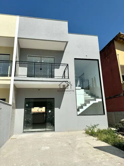 Casa com 4 quartos à venda, 280m2 em Itaipu, Niteroi - RJ - imagem 3 Foto 3 de Casa com 4 quartos à venda, 280m2 em Itaipu, Niteroi - RJ
