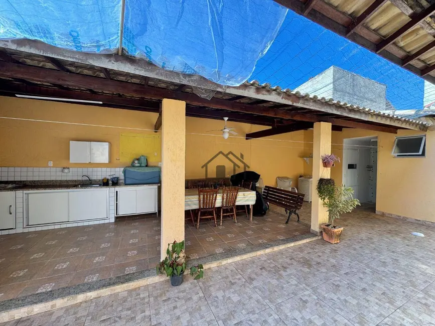 Foto 4 de Casa com 4 quartos à venda, 360m2 em Piratininga, Niteroi - RJ