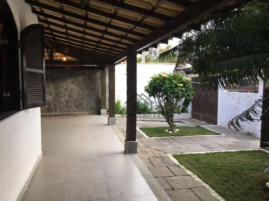 Foto 4 de Casa com 5 quartos à venda, 380m2 em Marazul, Niteroi - RJ