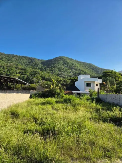 Foto 1 de Terreno / Lote à venda, 450m2 em Engenho do Mato, Niteroi - RJ