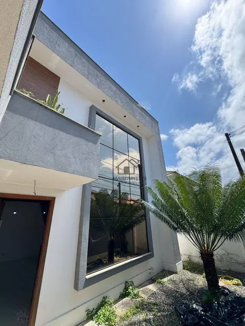 Casa com 4 quartos à venda, 180m2 em Piratininga, Niteroi - RJ - imagem 5 Foto 5 de Casa com 4 quartos à venda, 180m2 em Piratininga, Niteroi - RJ