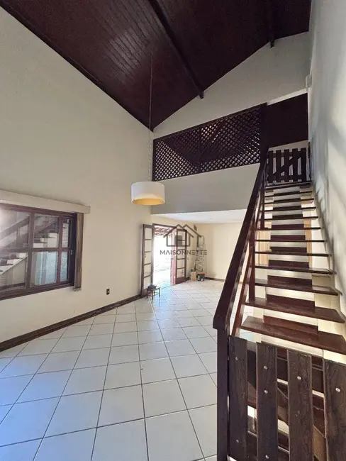 Foto 9 de Casa com 3 quartos à venda, 480m2 em Serra Grande, Niteroi - RJ
