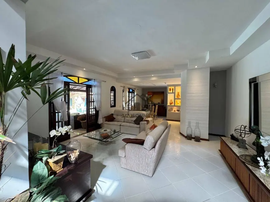 Casa com 4 quartos à venda, 1000m2 em Itaipu, Niteroi - RJ - imagem 8 Foto 8 de Casa com 4 quartos à venda, 1000m2 em Itaipu, Niteroi - RJ