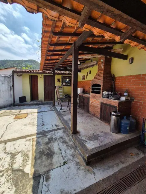 Foto 9 de Casa com 3 quartos à venda, 575m2 em Piratininga, Niteroi - RJ