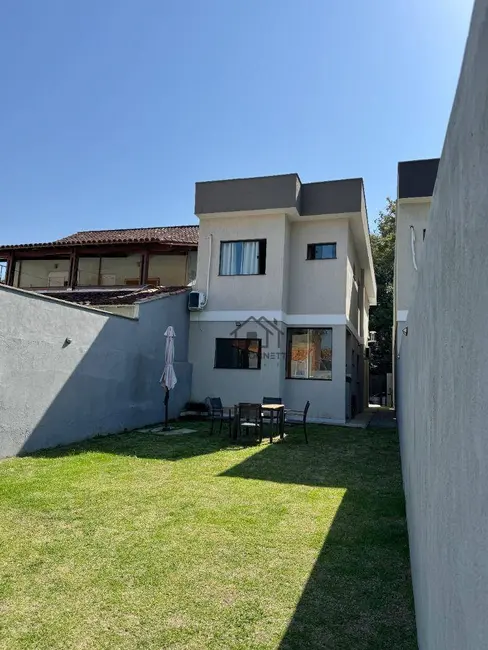 Casa com 4 quartos à venda, 180m2 em Itaipu, Niteroi - RJ - imagem 3 Foto 3 de Casa com 4 quartos à venda, 180m2 em Itaipu, Niteroi - RJ