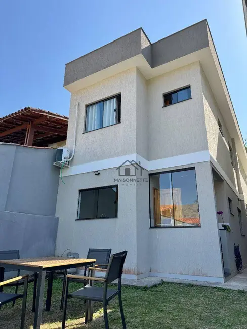 Casa com 4 quartos à venda, 180m2 em Itaipu, Niteroi - RJ - imagem 5 Foto 5 de Casa com 4 quartos à venda, 180m2 em Itaipu, Niteroi - RJ