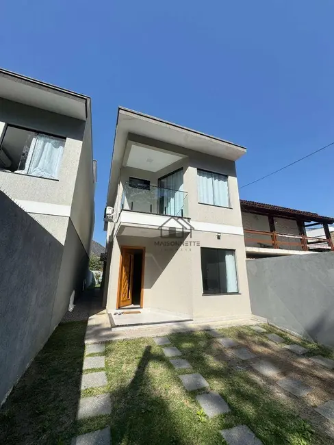 Casa com 4 quartos à venda, 180m2 em Itaipu, Niteroi - RJ - imagem 2 Foto 2 de Casa com 4 quartos à venda, 180m2 em Itaipu, Niteroi - RJ