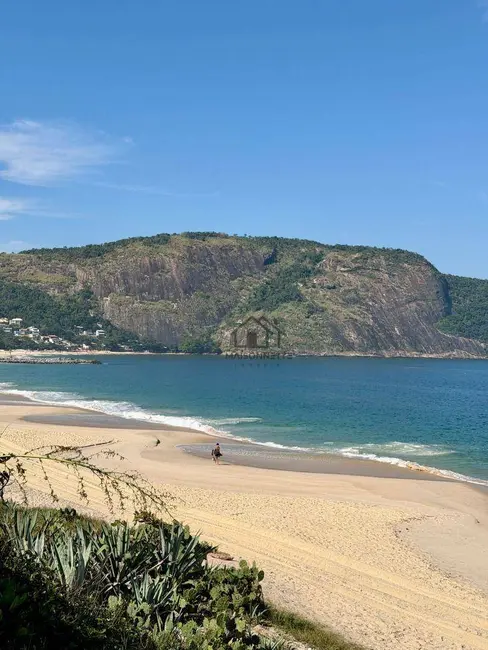 Foto 7 de Terreno / Lote à venda, 360m2 em Itaipu, Niteroi - RJ