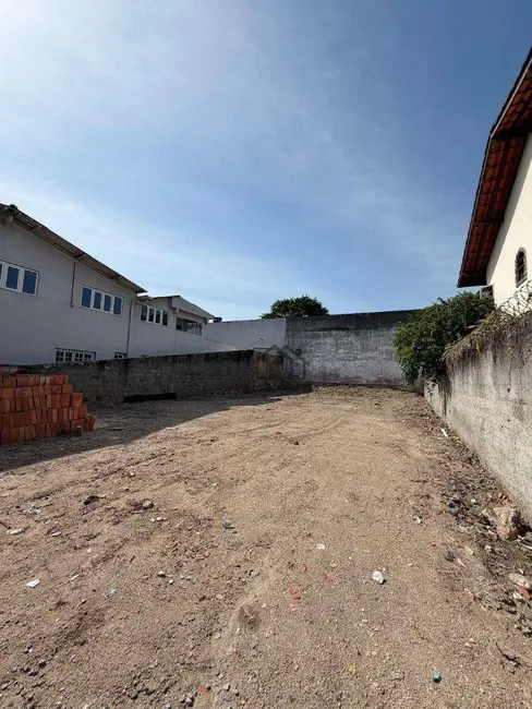 Foto 1 de Terreno / Lote à venda, 384m2 em Piratininga, Niteroi - RJ