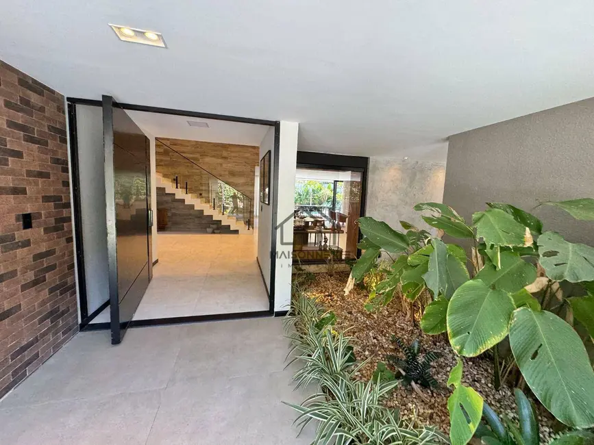 Foto 8 de Casa com 5 quartos à venda, 1100m2 em Vila Progresso, Niteroi - RJ