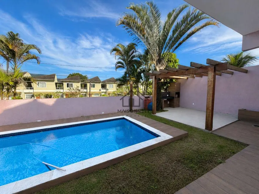 Casa com 4 quartos à venda, 400m2 em Maravista, Niteroi - RJ - imagem 2 Foto 2 de Casa com 4 quartos à venda, 400m2 em Maravista, Niteroi - RJ
