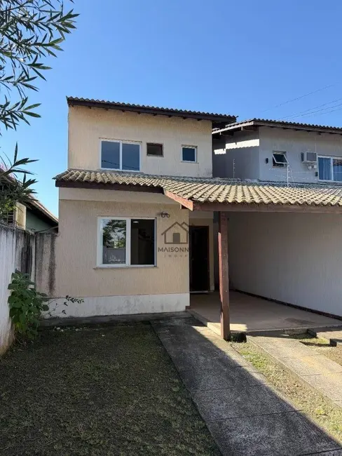 Casa com 3 quartos à venda, 202m2 em Itaipu, Niteroi - RJ - imagem 2 Foto 2 de Casa com 3 quartos à venda, 202m2 em Itaipu, Niteroi - RJ