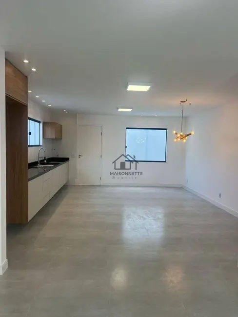 Casa com 3 quartos à venda, 230m2 em Camboinhas, Niteroi - RJ - imagem 6 Foto 6 de Casa com 3 quartos à venda, 230m2 em Camboinhas, Niteroi - RJ