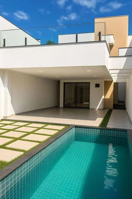 Casa com 3 quartos à venda, 230m2 em Camboinhas, Niteroi - RJ - imagem 1 Foto 1 de Casa com 3 quartos à venda, 230m2 em Camboinhas, Niteroi - RJ