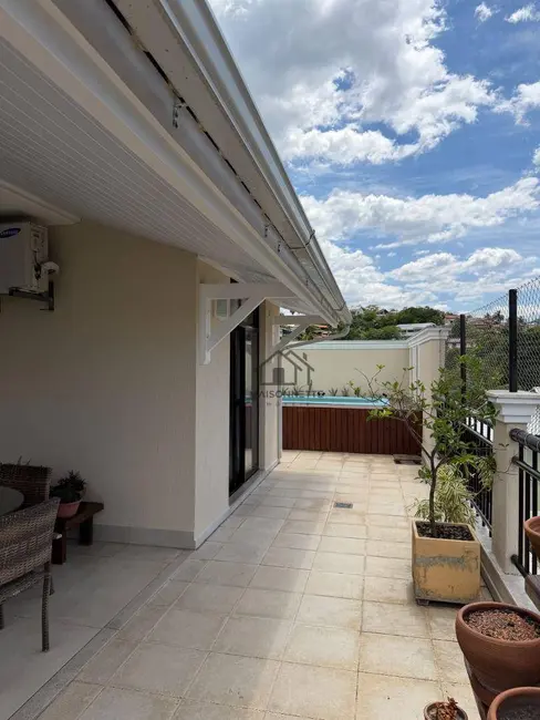 Apartamento com 4 quartos à venda, 222m2 em Piratininga, Niteroi - RJ - imagem 4 Foto 4 de Apartamento com 4 quartos à venda, 222m2 em Piratininga, Niteroi - RJ