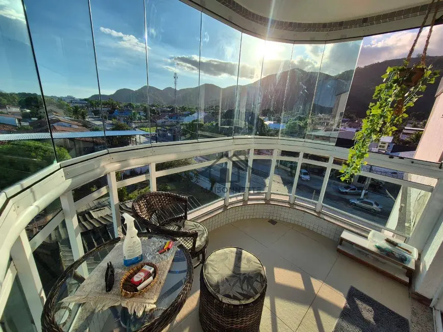 Foto 3 de Apartamento com 2 quartos à venda, 72m2 em Piratininga, Niteroi - RJ