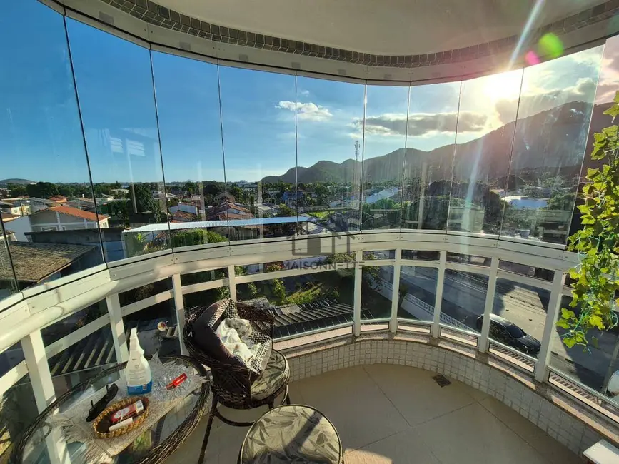Foto 4 de Apartamento com 2 quartos à venda, 72m2 em Piratininga, Niteroi - RJ