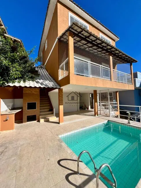 Foto 1 de Casa de Condomínio com 3 quartos à venda, 200m2 em Maria Paula, Niteroi - RJ