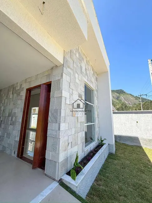 Foto 3 de Casa de Condomínio com 4 quartos à venda, 370m2 em Cajueiros (Itaipuaçu), Marica - RJ