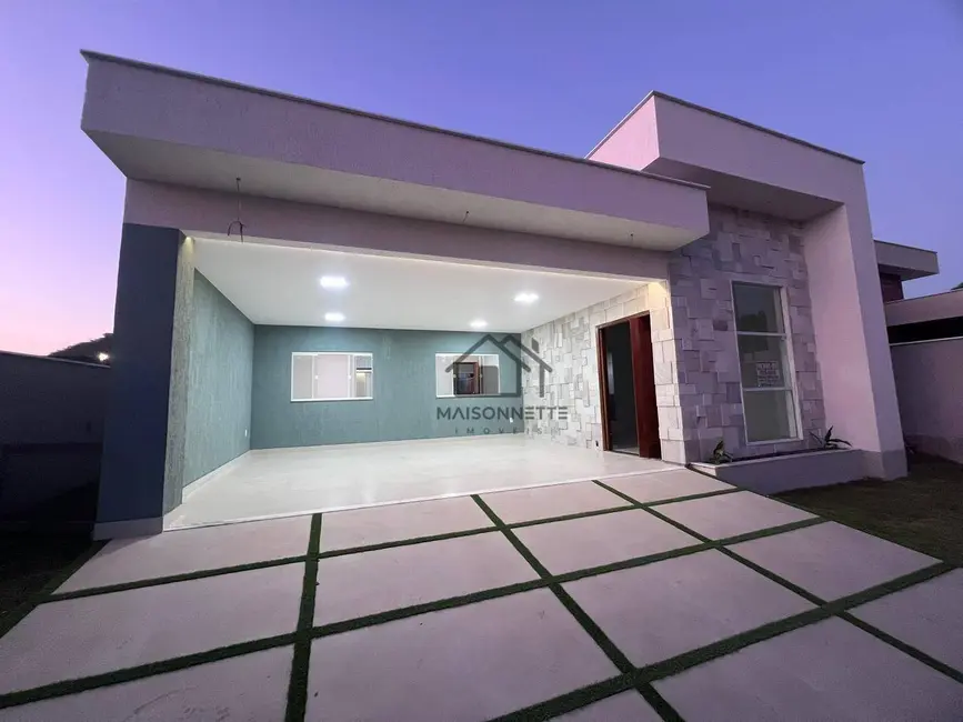 Foto 2 de Casa de Condomínio com 4 quartos à venda, 370m2 em Cajueiros (Itaipuaçu), Marica - RJ
