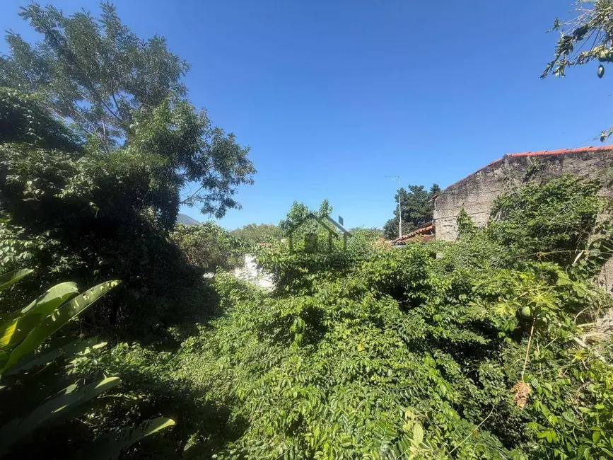 Foto 1 de Terreno / Lote à venda, 453m2 em Niteroi - RJ