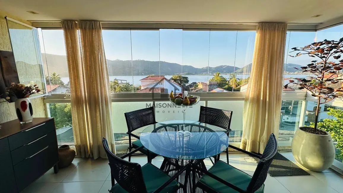 Foto 1 de Apartamento com 2 quartos à venda, 108m2 em Piratininga, Niteroi - RJ