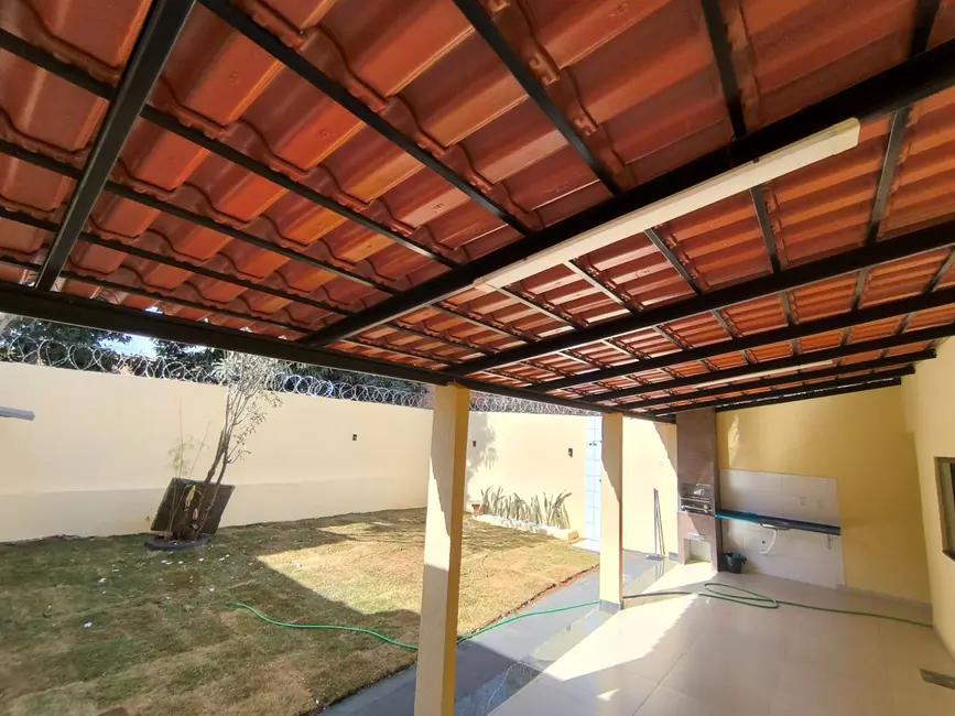 Foto 2 de Casa com 3 quartos à venda, 250m2 em Jardim Tiradentes, Aparecida De Goiania - GO