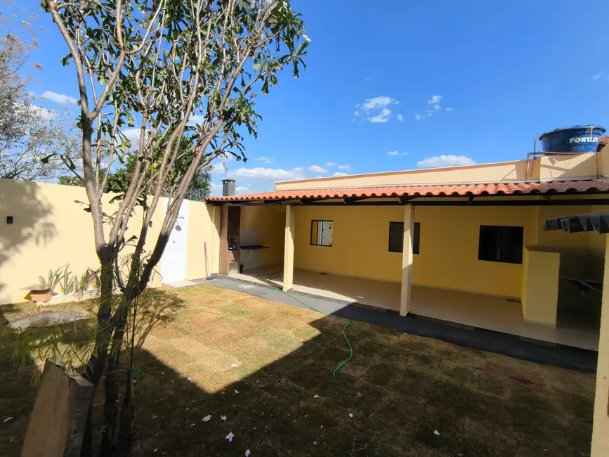Foto 1 de Casa com 3 quartos à venda, 250m2 em Jardim Tiradentes, Aparecida De Goiania - GO