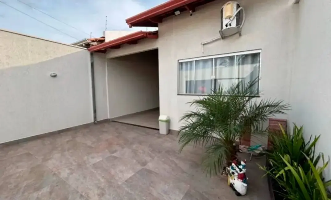 Foto 1 de Casa com 2 quartos à venda, 180m2 em Garavelo Residencial Park, Aparecida De Goiania - GO