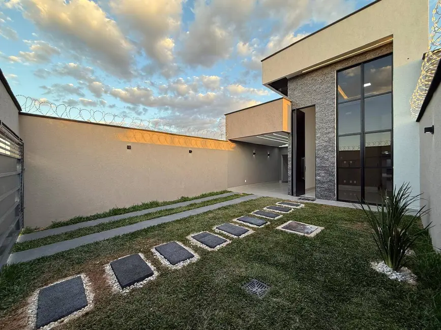 Foto 2 de Casa com 3 quartos à venda, 262m2 em Cardoso Continuação, Aparecida De Goiania - GO