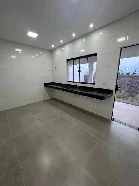 Foto 6 de Casa com 3 quartos à venda, 190m2 em Jardim Himalaia, Aparecida De Goiania - GO