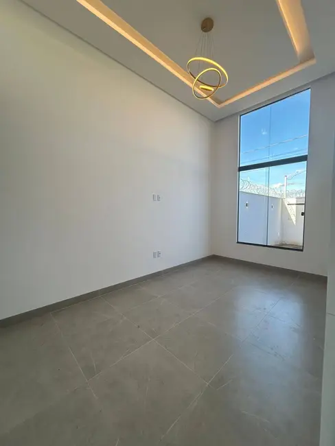 Foto 4 de Casa com 3 quartos à venda, 190m2 em Jardim Himalaia, Aparecida De Goiania - GO