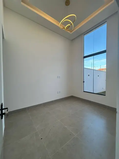 Foto 5 de Casa com 3 quartos à venda, 190m2 em Jardim Himalaia, Aparecida De Goiania - GO